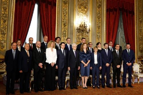 New York Times senza freni: "Il governo Lega-M5S? Miserabile, bigotto e schifoso"