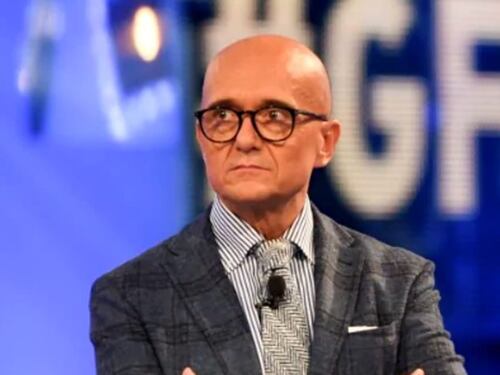 Il GfVip scalda i motori. L'ultima trovata di Alfonso Signorini