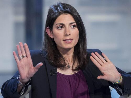 Esposto della Raggi sulle partecipate, la procura di Roma apre un fascicolo
