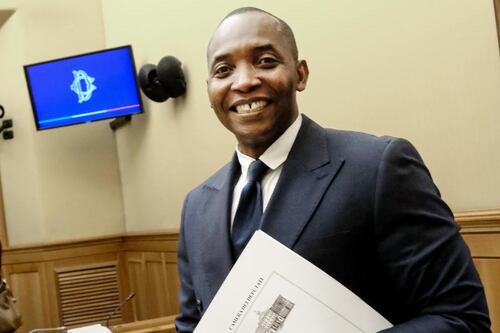 Soumahoro cambia tutto: "Il mio nuovo partito? Ha il tricolore nel simbolo"