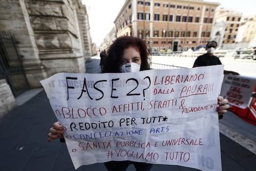 Boom del reddito di cittadinanza con il lockdown. E crescono le truffe: a Foggia lo prendevano trenta detenuti
