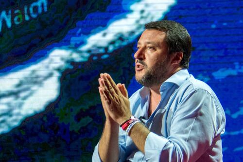 Salvini sgonfia Macron: manderemo i barconi a Marsiglia