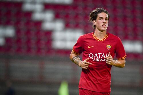 Zaniolo rinnova con la Roma: "Innamorato di questa maglia"