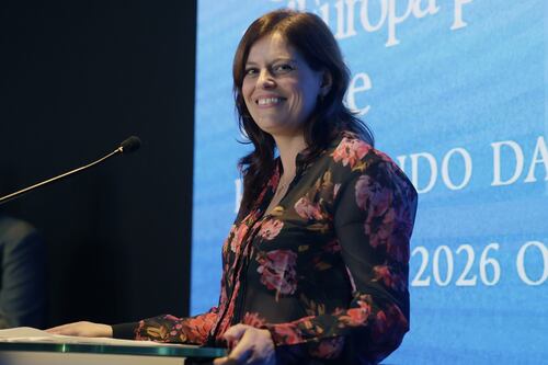 Ilaria Salis, Fratelli d’Italia la incalza dopo il ko di Orban: “Rinunci all’immunità e si faccia processare”