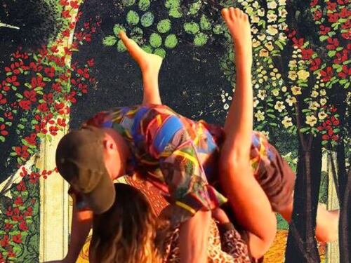 "Isola-sutra". Lo streap tease di Yuri è porno e diventa un caso