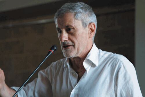 Pena ridotta per Alemanno: "Condizioni degradanti". L’invito al Salone del Libro