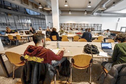 L'allarme di Elena Granata: "Lo studio da casa uccide l'università"