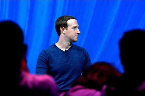 Nuove accuse a Facebook: ha ceduto dati personali ai produttori di smartphone