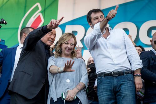 Spunta il simbolo del centrodestra unito