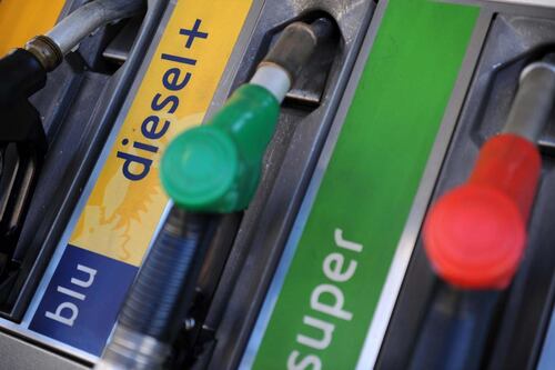 Stato ricco col caro benzina: in 5 mesi nove miliardi in più. Il fisco incassa e non ridistribuisce