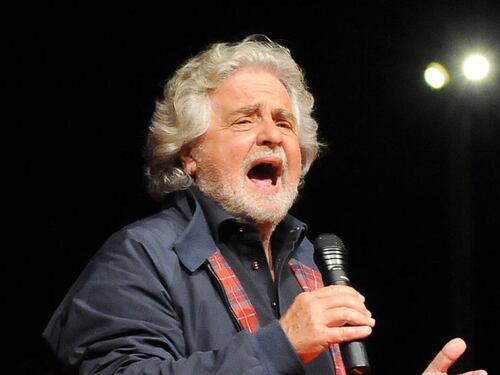 Del Debbio e il giornalista aggredito da Beppe Grillo: "Vicenda schifosa, lui come Hitler"