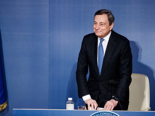 Il Pd dice no al fantoccio di Mario Draghi al governo: si spinge per farlo restare a Palazzo Chigi