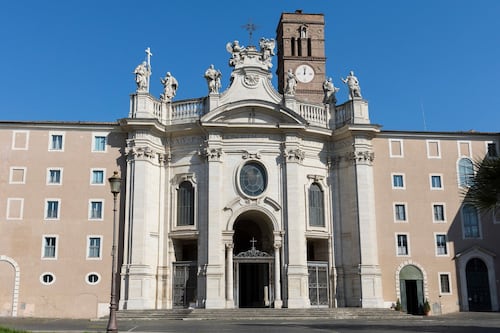 Spin Time, cento ex occupanti nei b&b delle suore. Ma la carità è a carico nostro