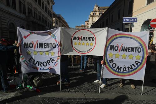 M5s, per dire no ai vitalizi arrivano pure dalla Romania