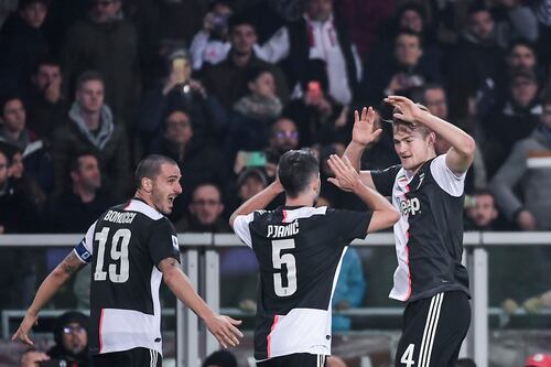 De Ligt mata il Toro, Juve in vetta