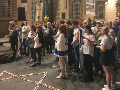 A Firenze la manifestazione pro-Israele, tensione tra polizia e antagonisti