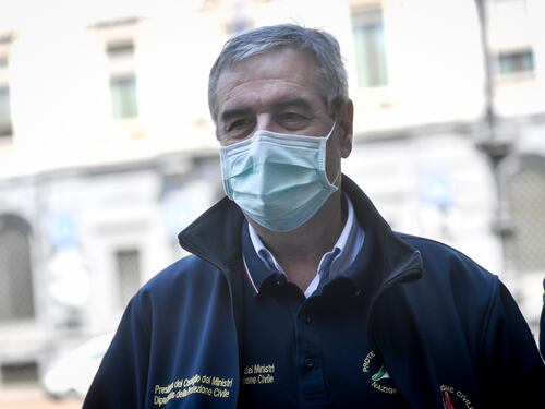 Il coronavirus rallenta, il bilancio della Protezione civile: scendono ancora i ricoverati, 570 i morti