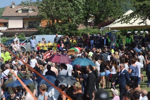 "Grazie sindaco eroe", l'ultimo saluto di Rocca di Papa