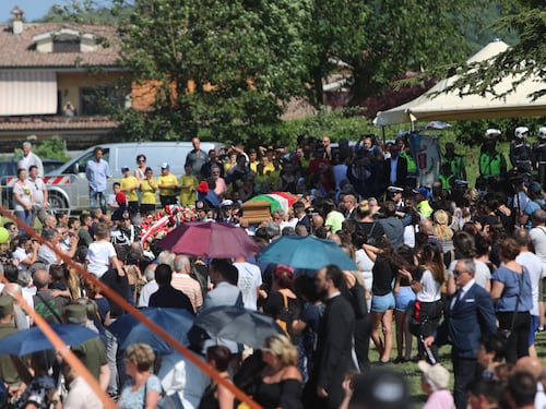 "Grazie sindaco eroe", l'ultimo saluto di Rocca di Papa