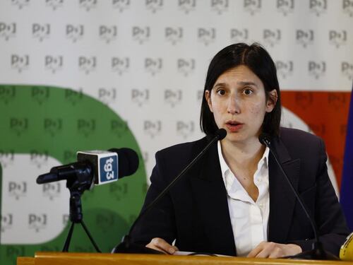 Pd, altro che piazza: il partito di Elly Schlein è sempre più un bunker