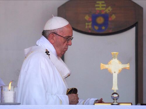L'affondo di Papa Francesco: "Si salvano le banche e non chi è in rovina"