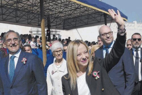Giorgia Meloni, l'appello all'unità: "Remiamo tutti dalla stessa parte"