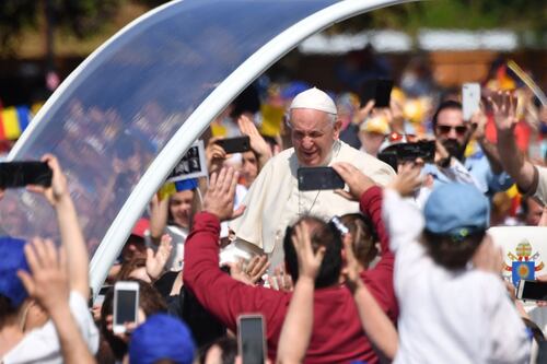 Il Papa chiede perdono ai rom: anche noi vi abbiamo perseguitato
