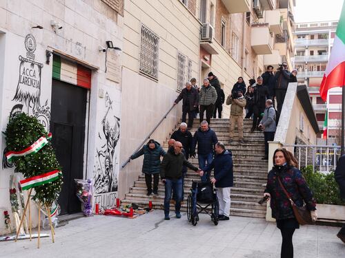 Acca Larentia: aggressione a militanti di Gioventù Nazionale. Meloni: violenza politica non deve tornare