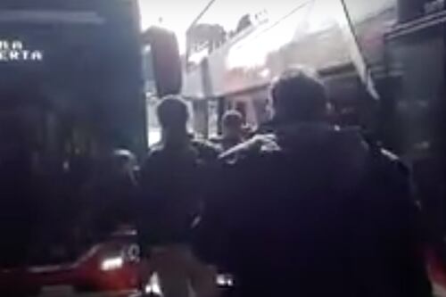 Roma, dopo i supermercati l'assalto ai pullman per il Sud. Nessun controllo a Tiburtina