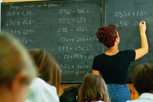 Fiumicino, la preside della scuola chiusa scrive alle famiglie