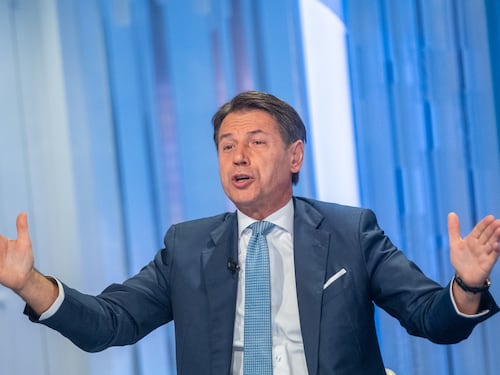 Conte spara a zero su Draghi: “Né pace e né condizionatori. Che gran successo…”