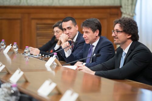 Zuccaro chiede l'archiviazione per Di Maio, Conte e Toninelli