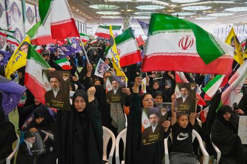 Guerra, l’Iran minaccia ritorsioni e denuncia la “malafede” americana: sempre più in crisi la tregua