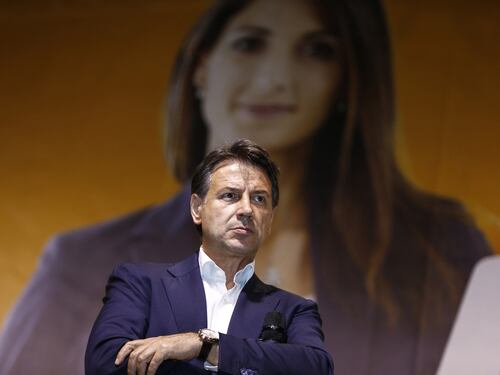 Conte si è trasformato nel curatore fallimentare del M5S: venduta l'anima alle poltrone
