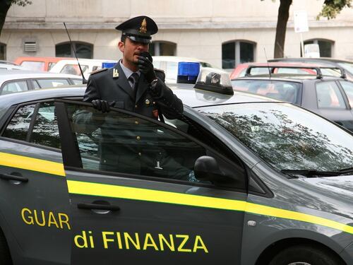 Pusher col reddito di cittadinanza. In casa aveva 180 dosi di cocaina