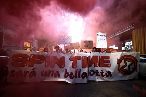 Scandalo. Il Tempo denuncia: pressioni indebite su istituzioni e organismi tecnici per far rientrare persone dentro Spin Time