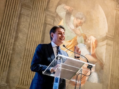 L'alleanza con Conte fa tremare Pd e Avs. Temono la fuga di voti