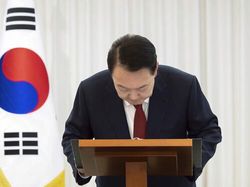 Corea del Sud, il presidente sospeso si sottrae di nuovo all’interrogatorio