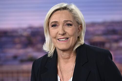 Francia, i progressisti s’attaccano all’insonnia per la Le Pen