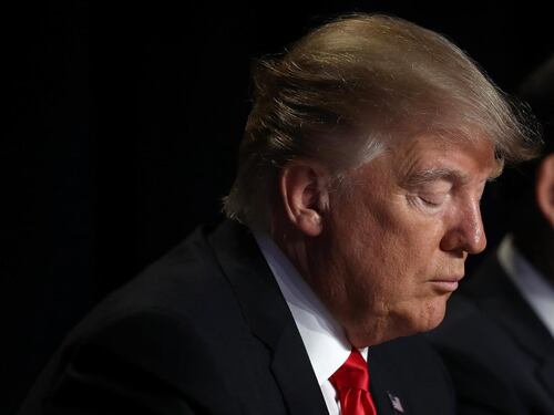 Trump, stretta sull'Iran: in arrivo nuove sanzioni
