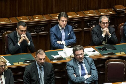 Il Pil cala dello 0,2 per cento. Italia in recessione tecnica