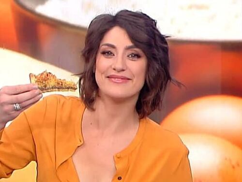 Nuova-vecchia vita per Elisa Isoardi: l'amore per la cucina non tramonta