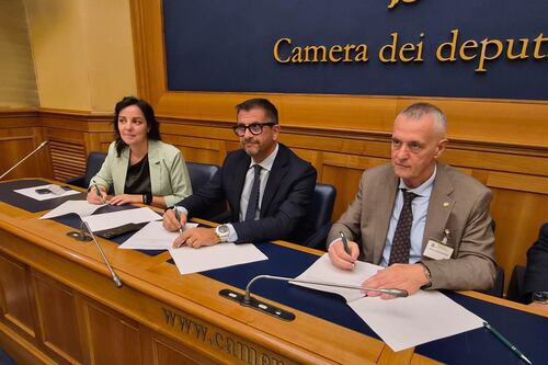 Sicurezza stradale: Anci, Unasca e Associazione Gabriele Borgogni firmano un’intesa per la promozione in ambito urbano