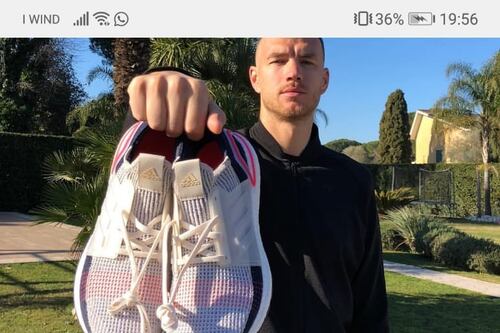 Totti si dimentica il giorno del derby e Dzeko lo riprende