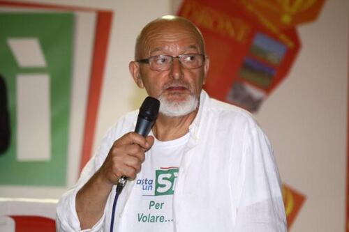 Fatture false, rinviati a processo Tiziano Renzi e la moglie