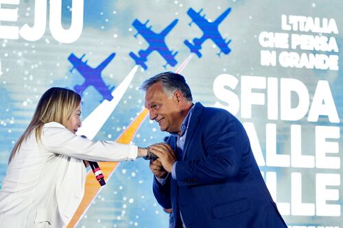 Orban smaschera la sinistra: "Importa migranti per il voto"