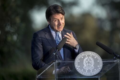 Stato di emergenza, così Conte sfrutta le nostre paure per consolidare il potere