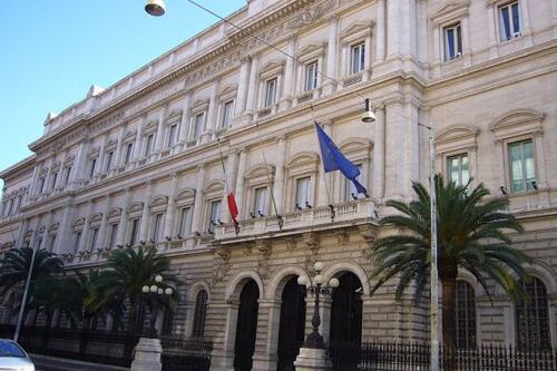Porte aperte in banca... per ammirare l'arte.