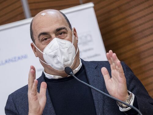 Scandalo mascherine, Zingaretti fa melina su tutti i soldi buttati