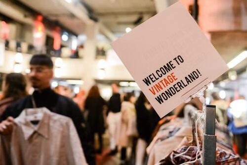 L'abbigliamento vintage incontra l'ambiente